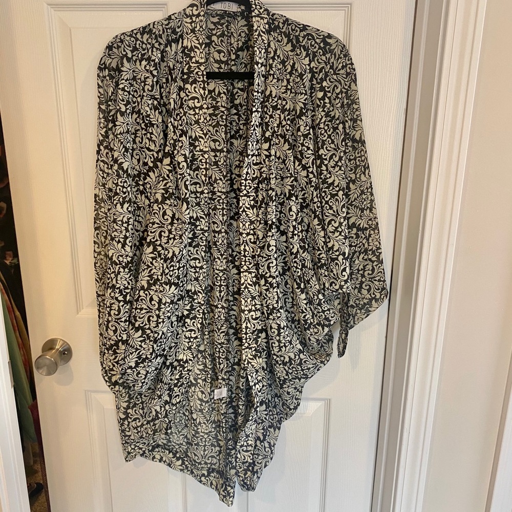 Kimono - Picture 2 of 7